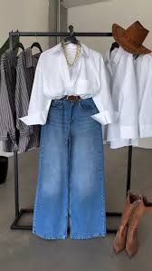 Boyfriend Jeans And Shirts